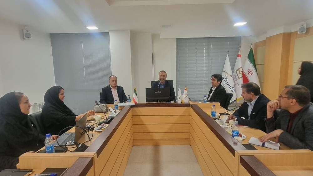 برگزاری كارگاه آموزشی آشنایی با پلت فرم ”تیم بانك“ برای كاركنان شعب استان تهران بانك صنعت و معدن