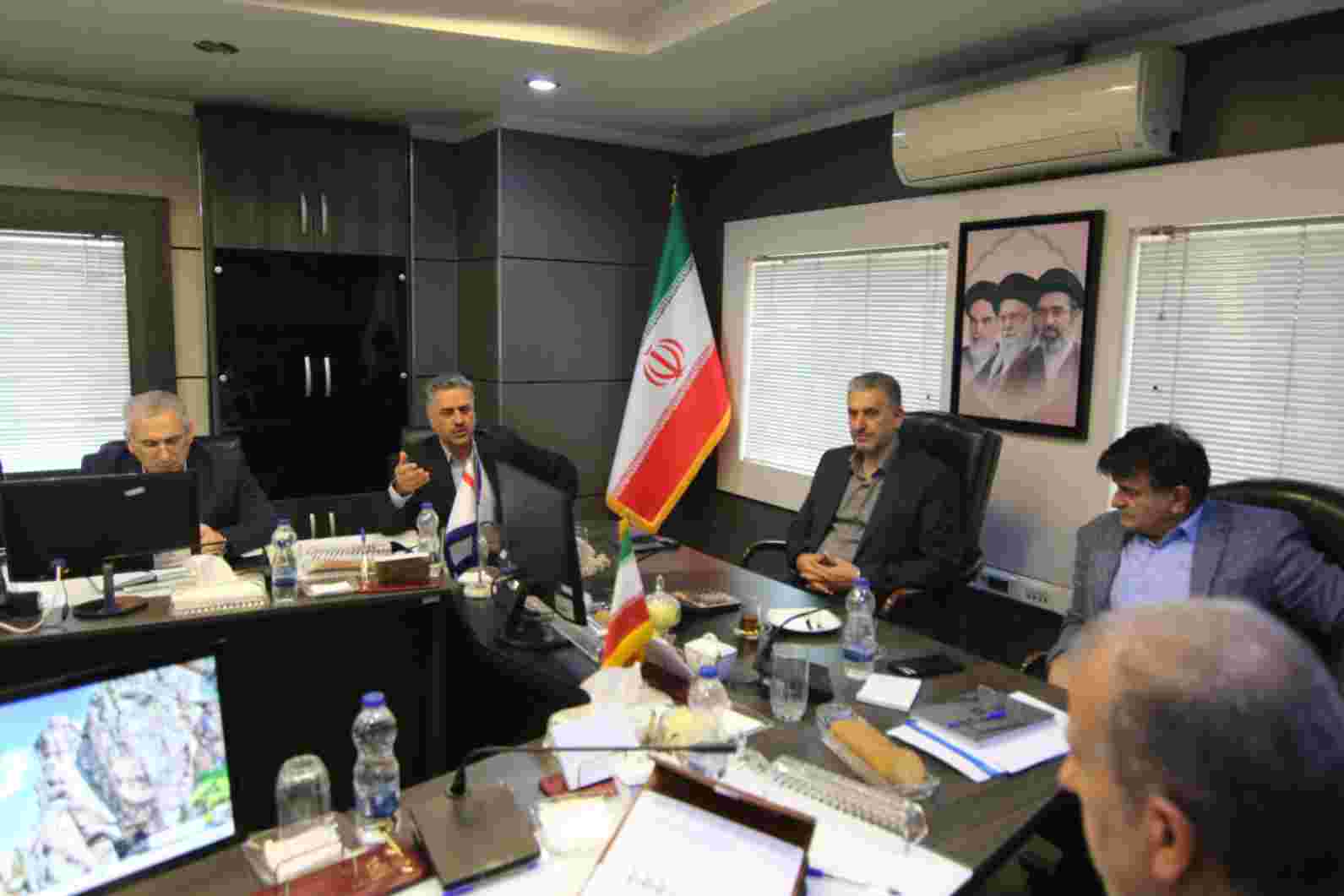 تأکید سرپرست مدیریت عامل بانک سرمایه بر استفاده حداکثری از ابزارهای تعهدی