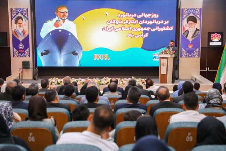۸۵درصد جابه‌جایی بار از طریق دریا انجام می‌شود/ نام دریانوردان «توسکا» ماندگار خواهد ماند