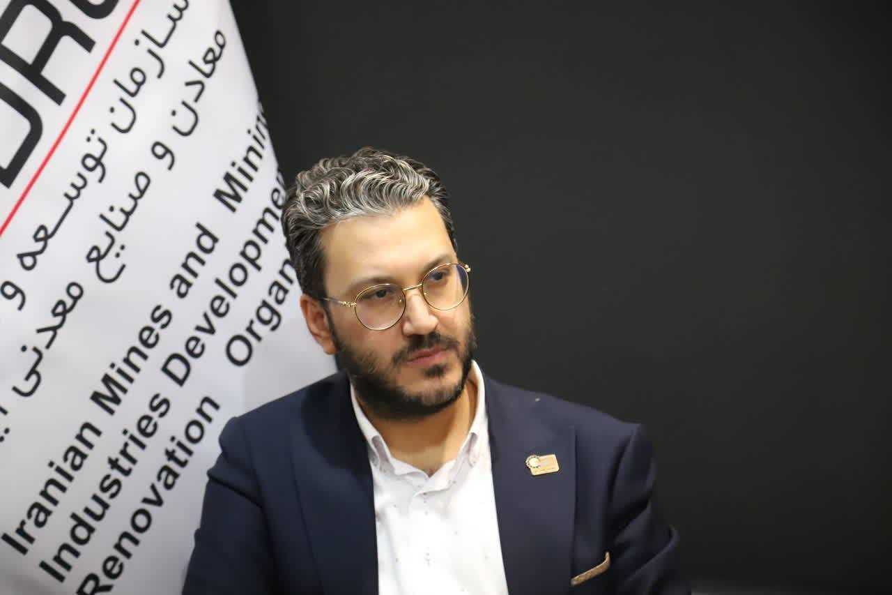 پیام سید امیر برهانی نائینی، مدیرعامل منطقه ویژه اقتصادی لامرد به مناسبت روز صنعت و معدن