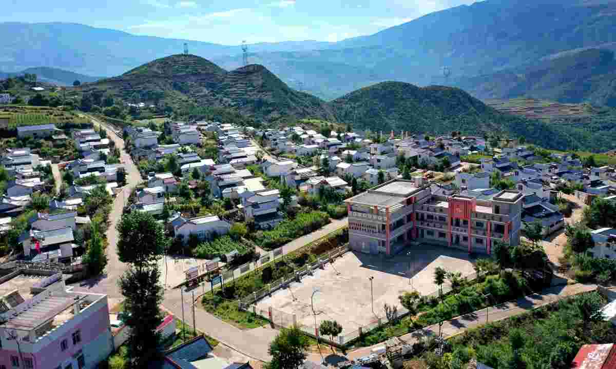دل کوهستان تا رؤیای معلم شدن؛ روایت تحول زندگی دختری از قوم یی 3