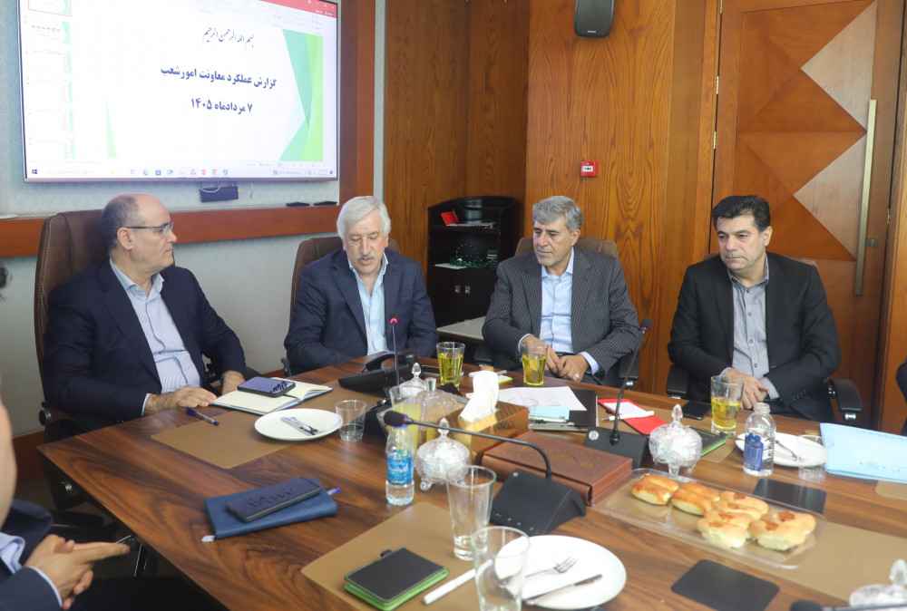 ملل را کارکنانش احیا کردند؛ هدف ما تبدیل شدن به بانک اول خصوصی کشور است