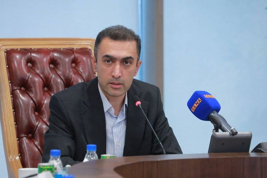 بازگشایی نماد معاملاتی «فارس» پس از افشای اطلاعات و ارائه توضیحات شرکت انجام می‌شود/ بازگشایی نمادهای فجر انرژی و مبین انرژی منوط به افشای اطلاعات و صورت‌های مالی است