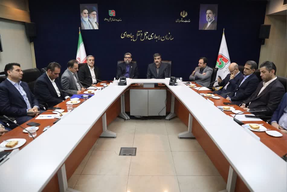 بررسی وضعیت نوسازی ناوگان اتوبوس بین‌شهری و چالش‌های موجود در مسیر تولید